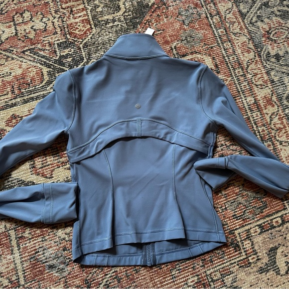 Lululemon Define Cropped Jacket size 6 - Picture 2 of 3